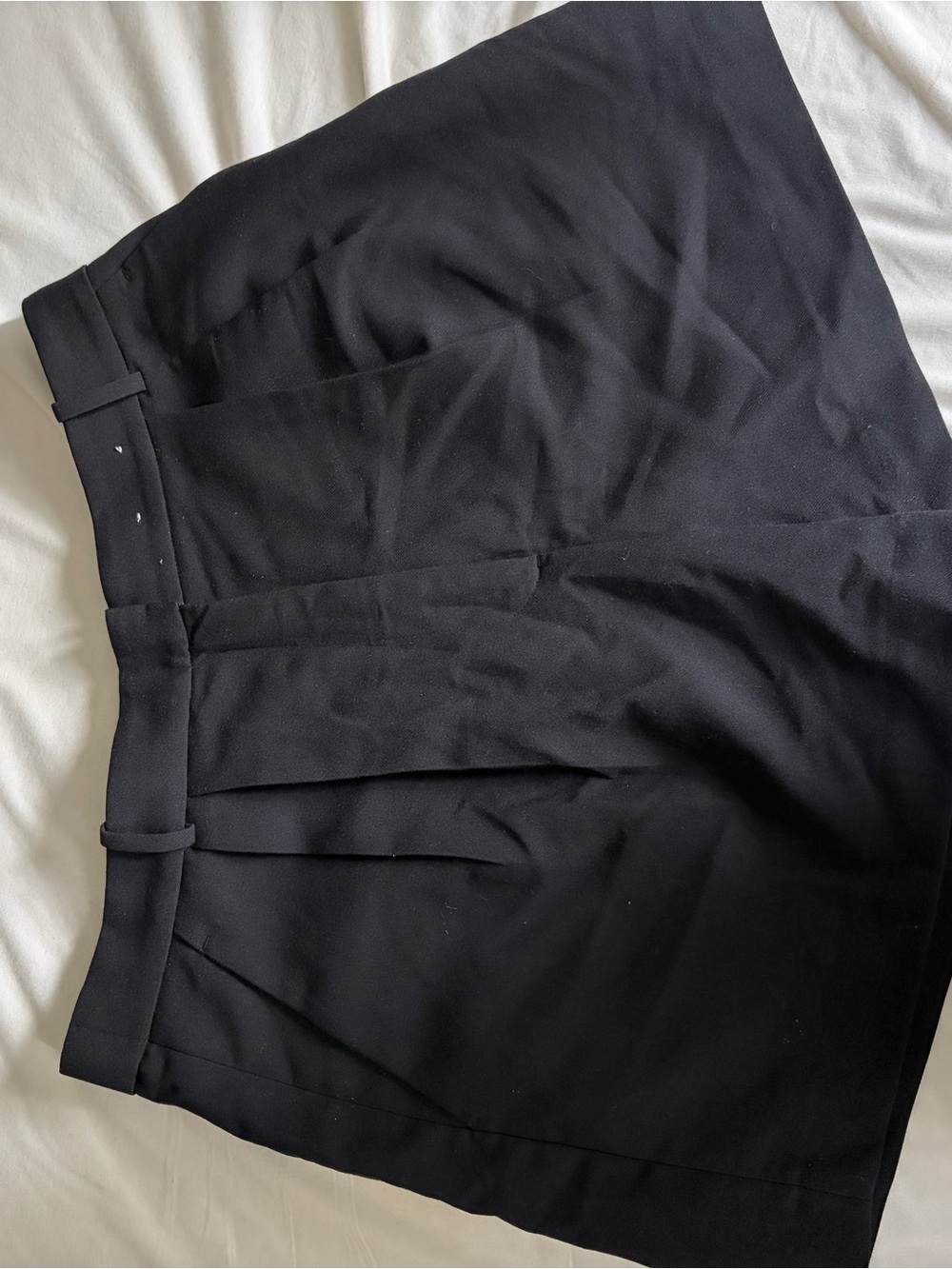 Abercrombie & Fitch Black Pleated short & Old navy Linen high wasted shirt